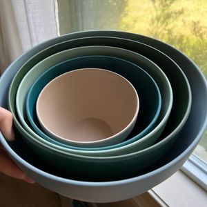 Crate & Barrel Mixing bowls LIKE NEW